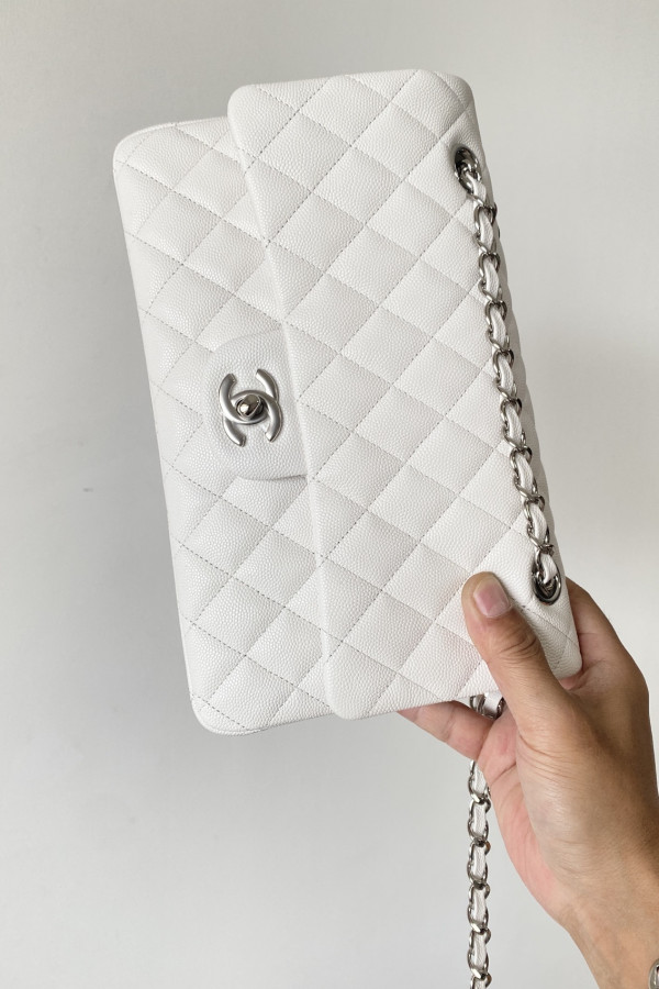 Chanel Classic Flap 25cm medium handbag!