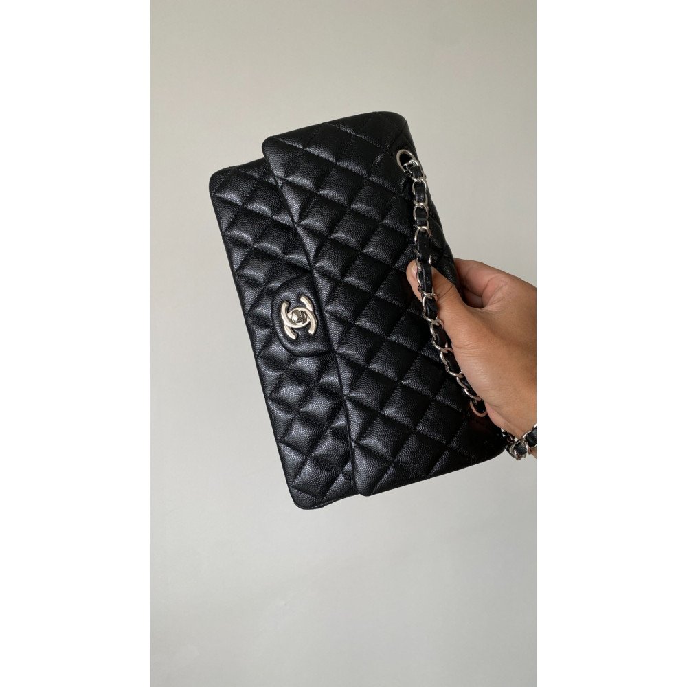 Chanel Classic Flap 25cm medium handbag!