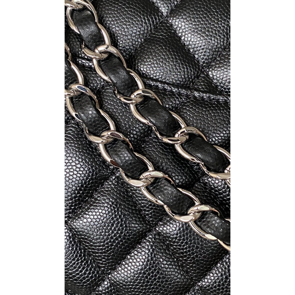 Chanel Classic Flap 25cm medium handbag!