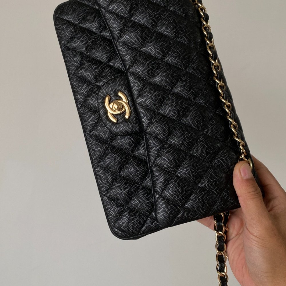 Chanel Classic Flap 25cm medium handbag!