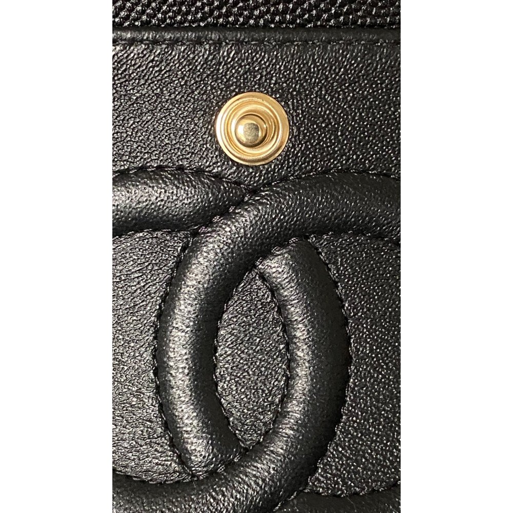Chanel Classic Flap 25cm medium handbag!