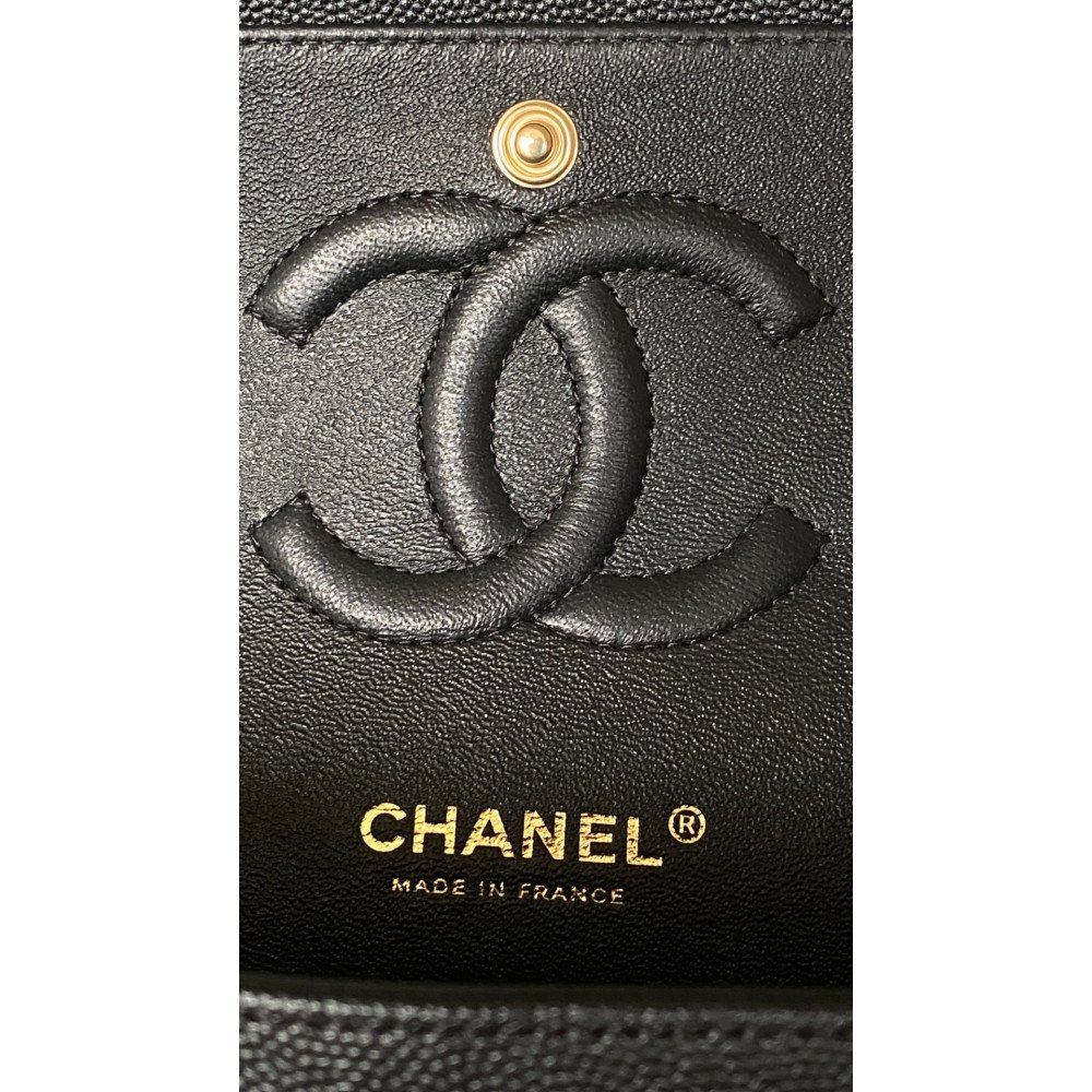 Chanel Classic Flap 25cm medium handbag!