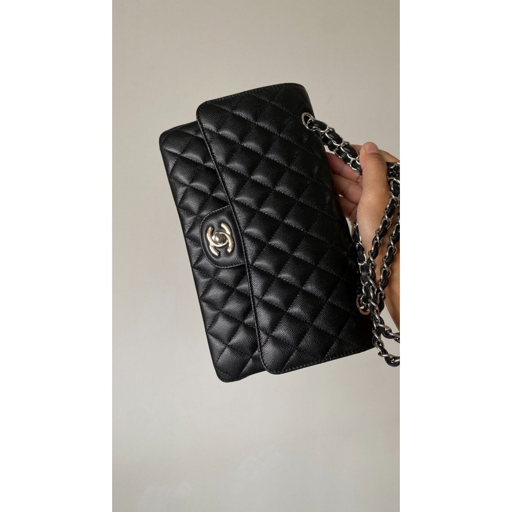 Chanel Classic Flap 25cm medium handbag!