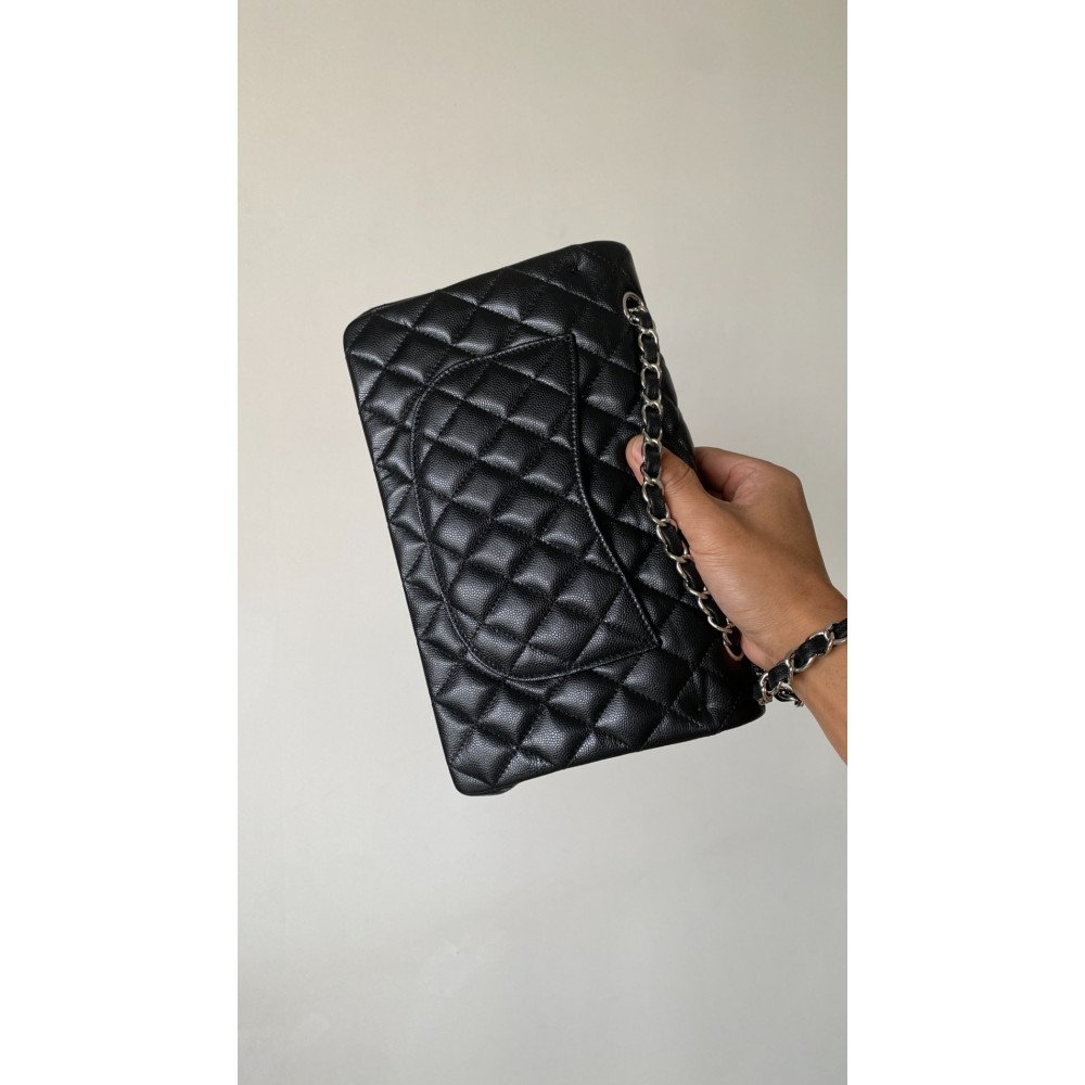 Chanel Classic Flap 25cm medium handbag!