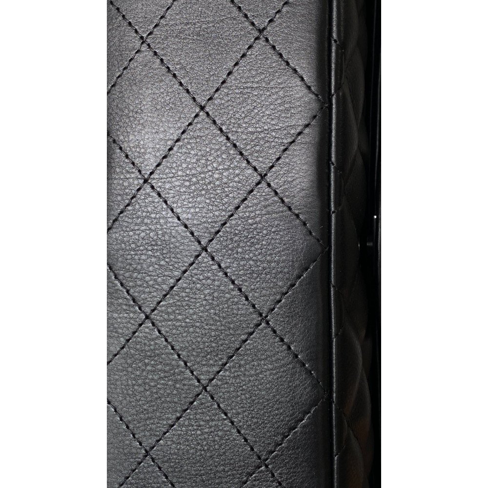 Chanel Classic Flap 25cm medium handbag!