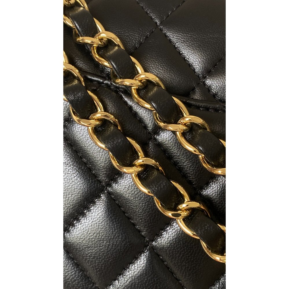 Chanel Classic Flap 25cm medium handbag!