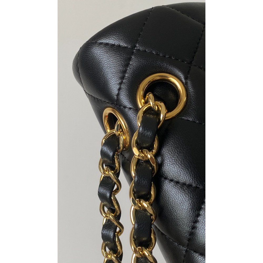 Chanel Classic Flap 25cm medium handbag!