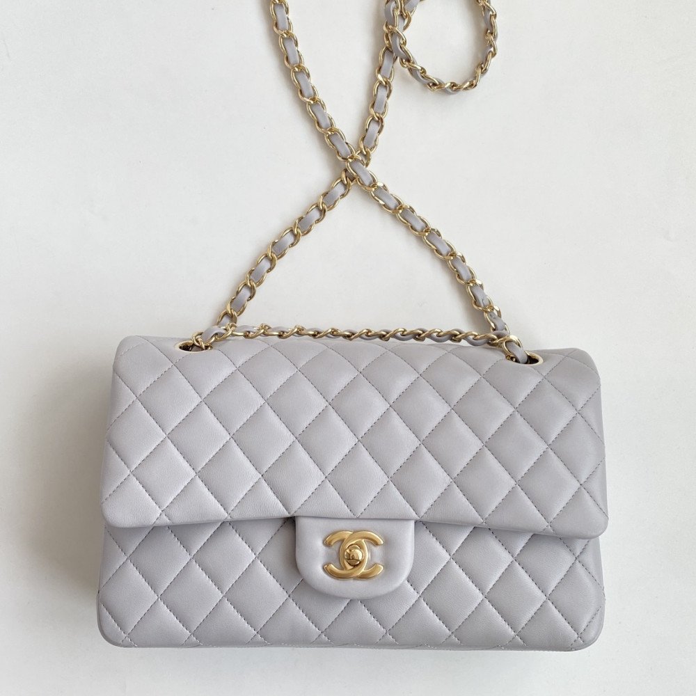 Chanel Classic Flap 25cm medium handbag!