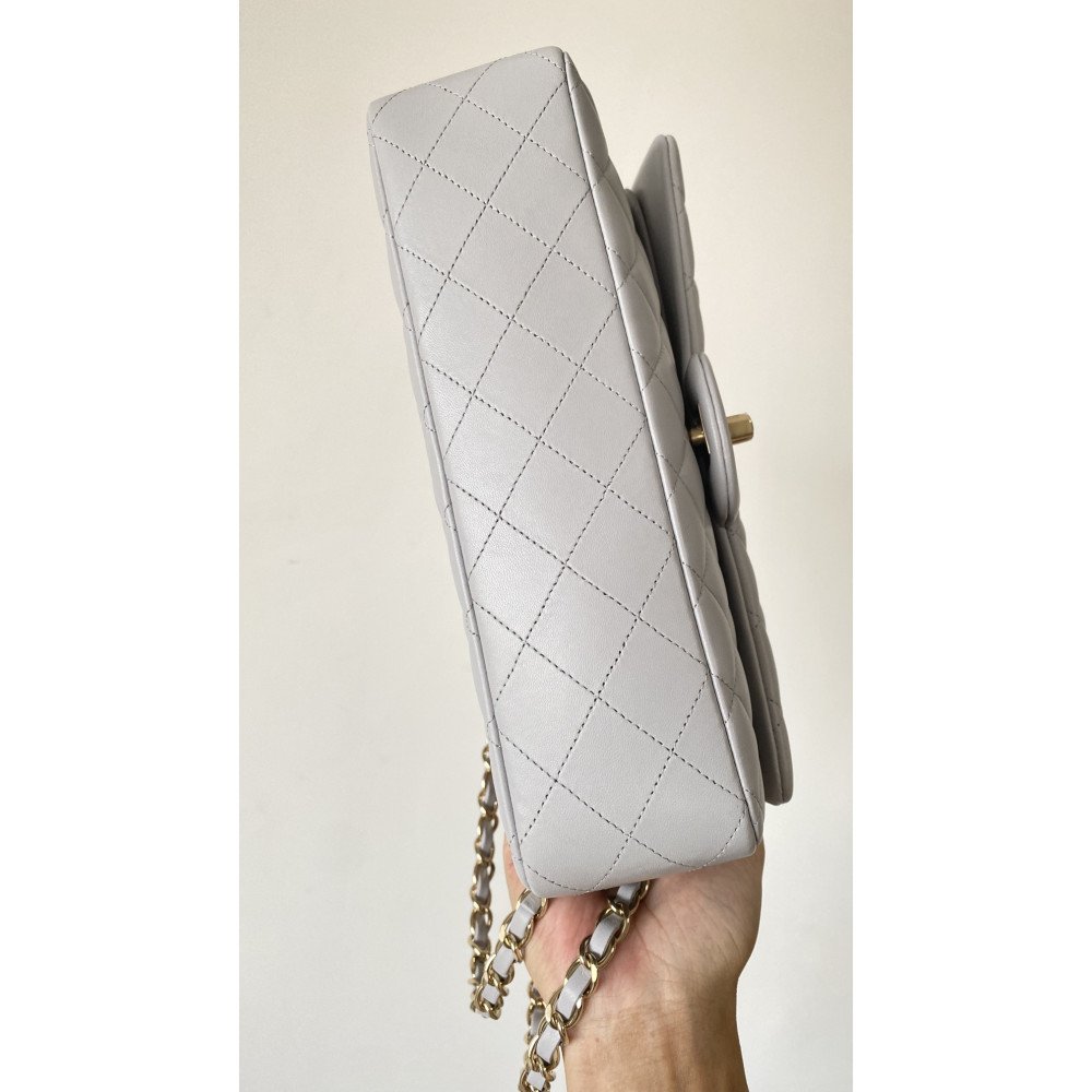 Chanel Classic Flap 25cm medium handbag!