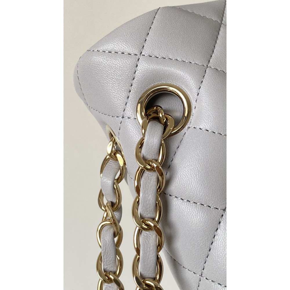 Chanel Classic Flap 25cm medium handbag!