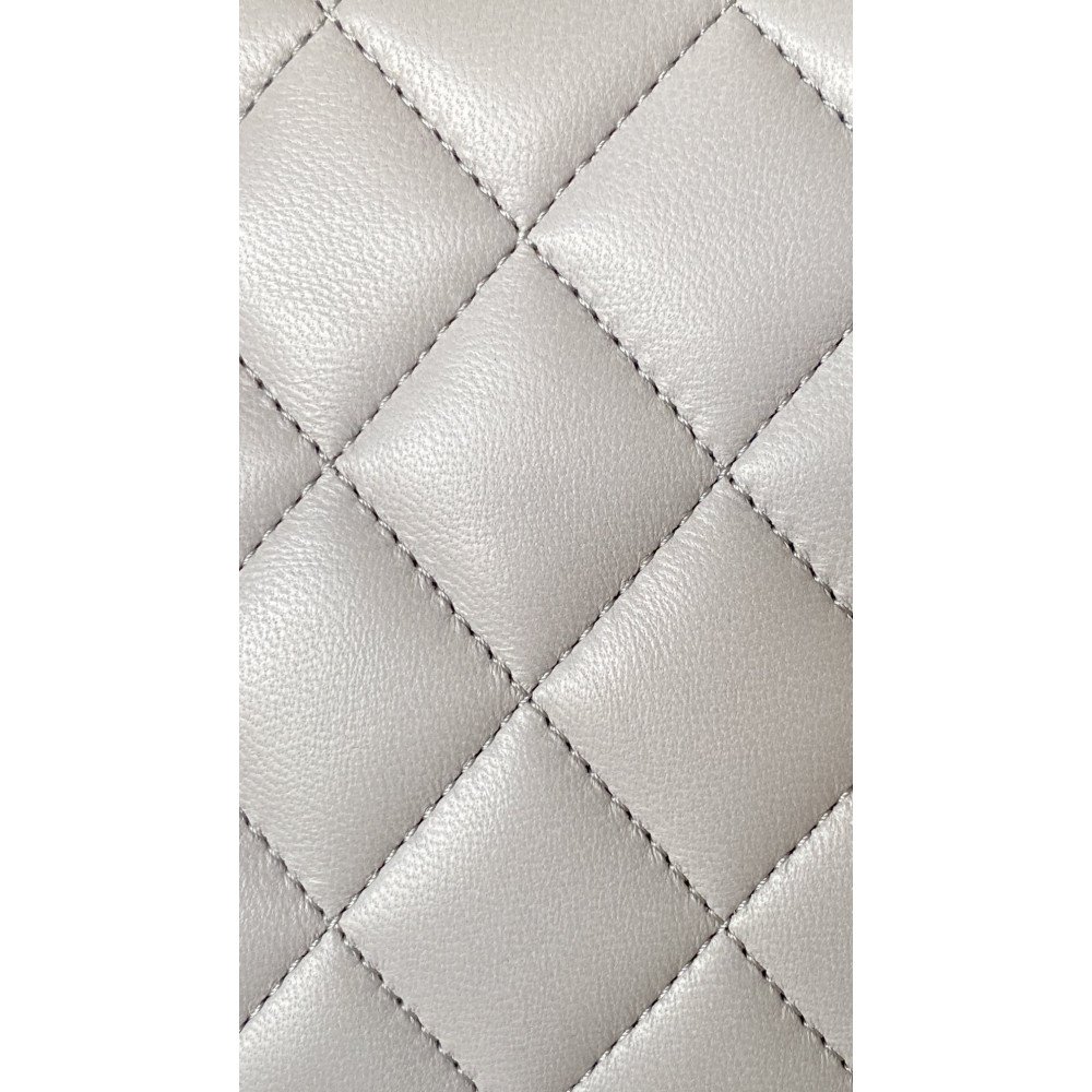 Chanel Classic Flap 25cm medium handbag!