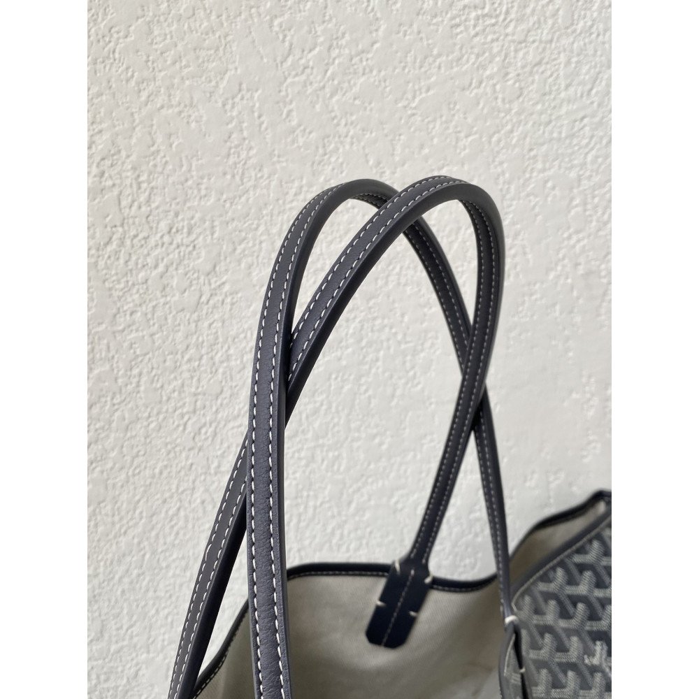 Goyard Dog-Teeth Tote Bag! 