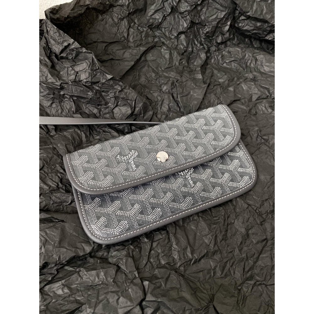 Goyard Dog-Teeth Tote Bag! 