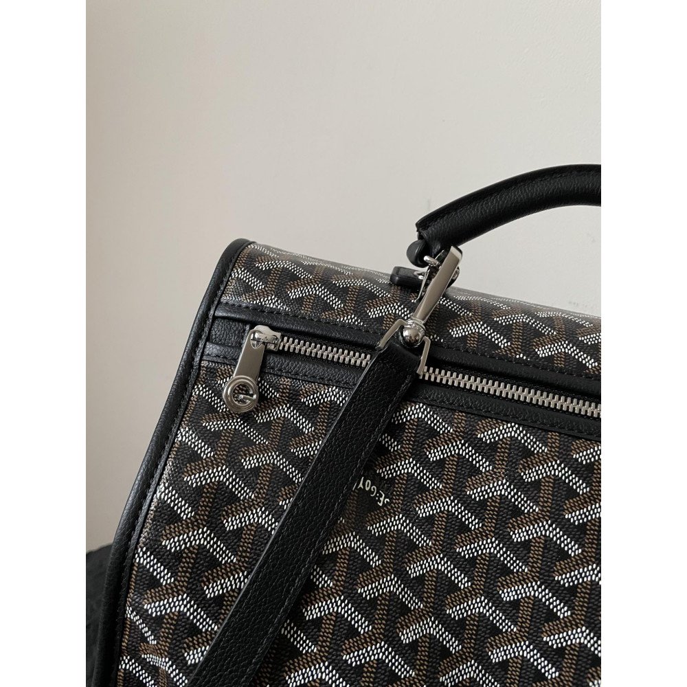 Goyard Saint Léger Foldable Backpack!