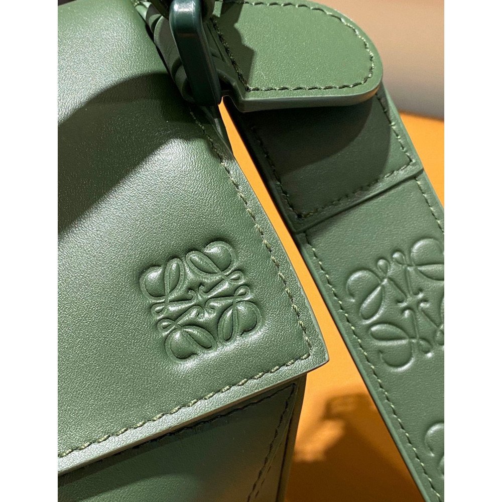 LOEWE Puzzle Wide Strap Bag!