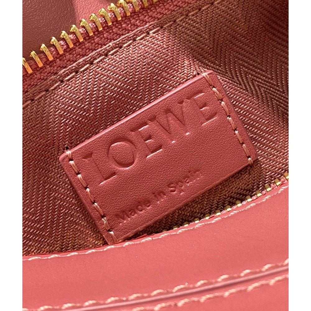 LOEWE Puzzle Wide Strap Bag!