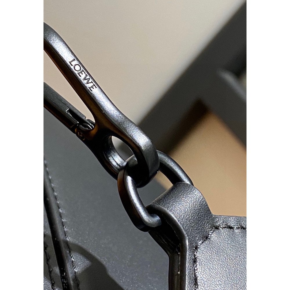 LOEWE Puzzle Wide Strap Bag! LOEWE Puzzle Wide Strap Bag!