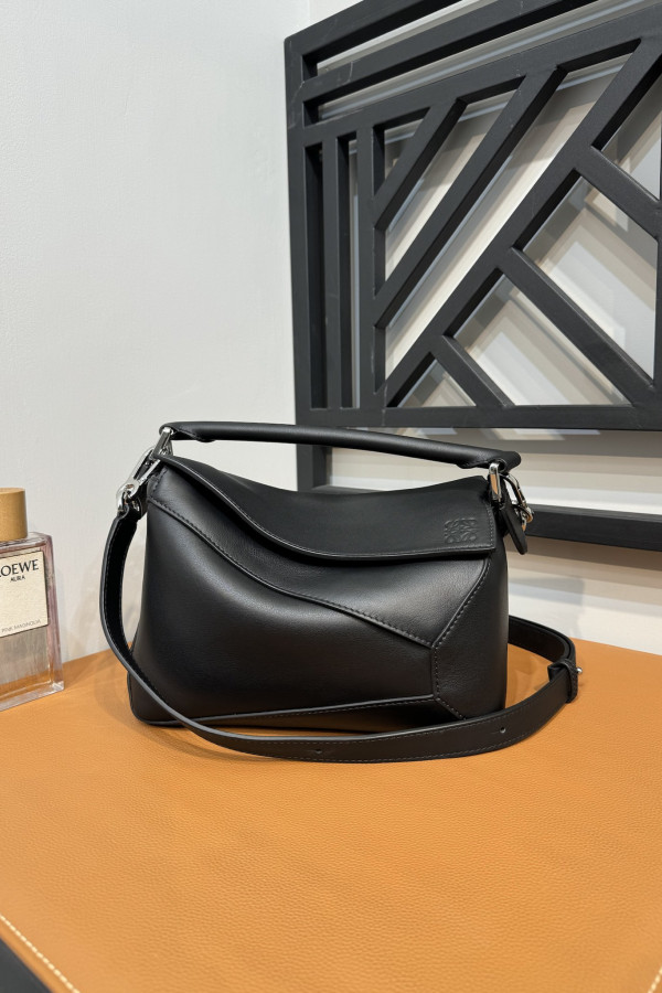 LOEWE New Puzzle Bag – Small black