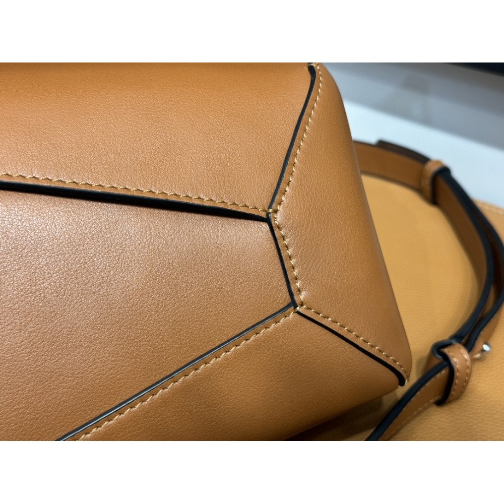 LOEWE New Puzzle Bag – Small Brown LOEWE New Puzzle Bag – Small Brown
