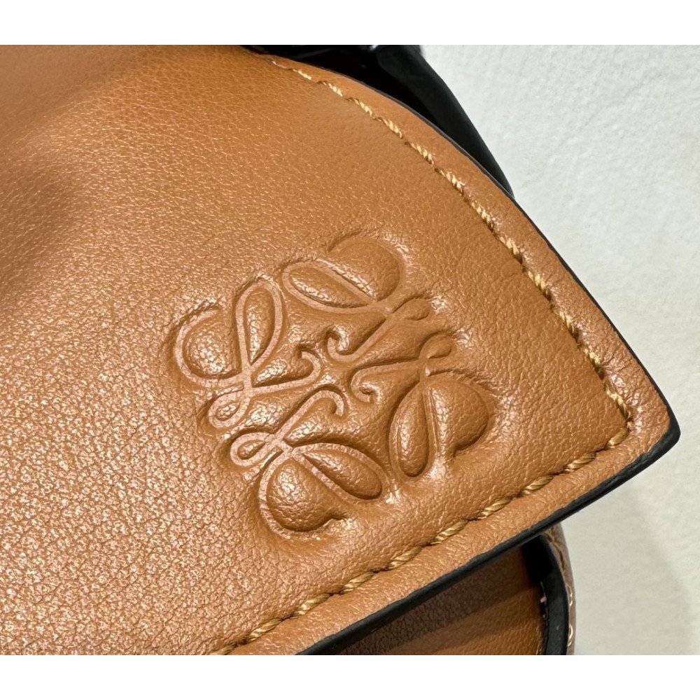 LOEWE New Puzzle Bag – Small Brown LOEWE New Puzzle Bag – Small Brown