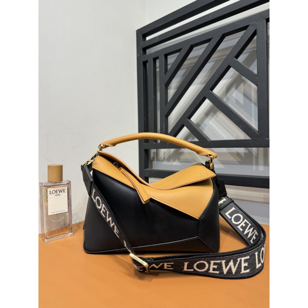 LOEWE New Puzzle Bag – Small LOEWE New Puzzle Bag – Small