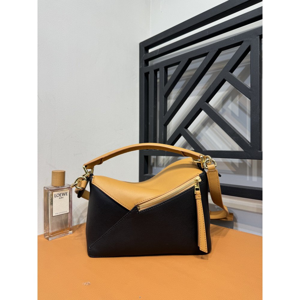 LOEWE New Puzzle Bag – Small LOEWE New Puzzle Bag – Small