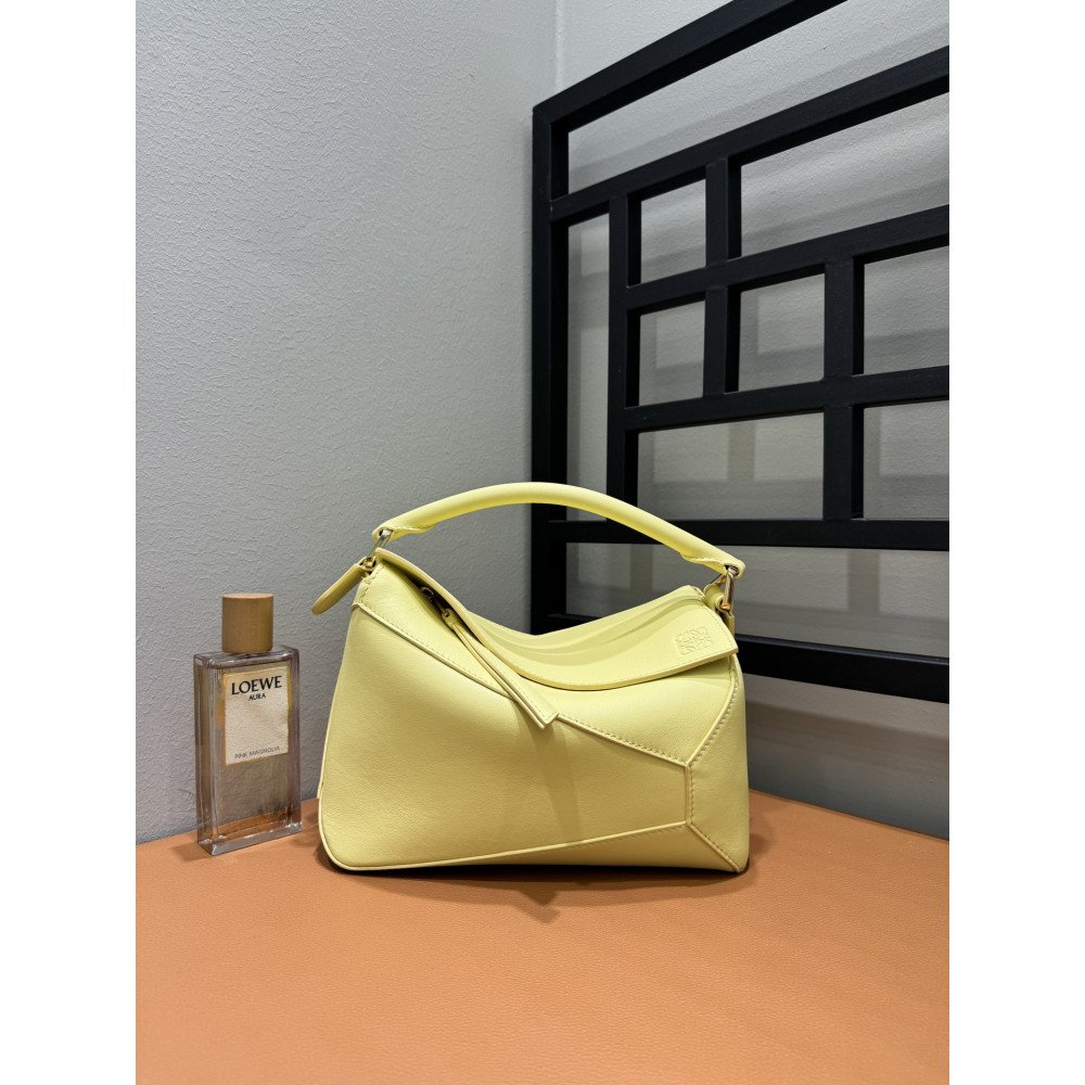 LOEWE New Puzzle Bag – Small Vanilla Yellow LOEWE New Puzzle Bag – Small Vanilla Yellow