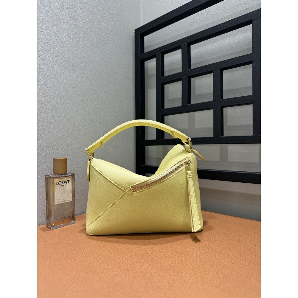 LOEWE New Puzzle Bag – Small Vanilla Yellow LOEWE New Puzzle Bag – Small Vanilla Yellow