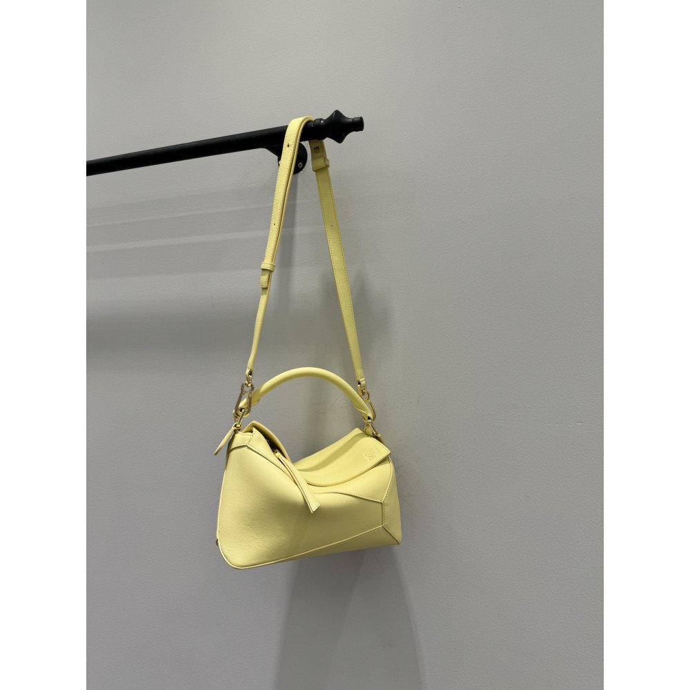LOEWE New Puzzle Bag – Small Vanilla Yellow LOEWE New Puzzle Bag – Small Vanilla Yellow