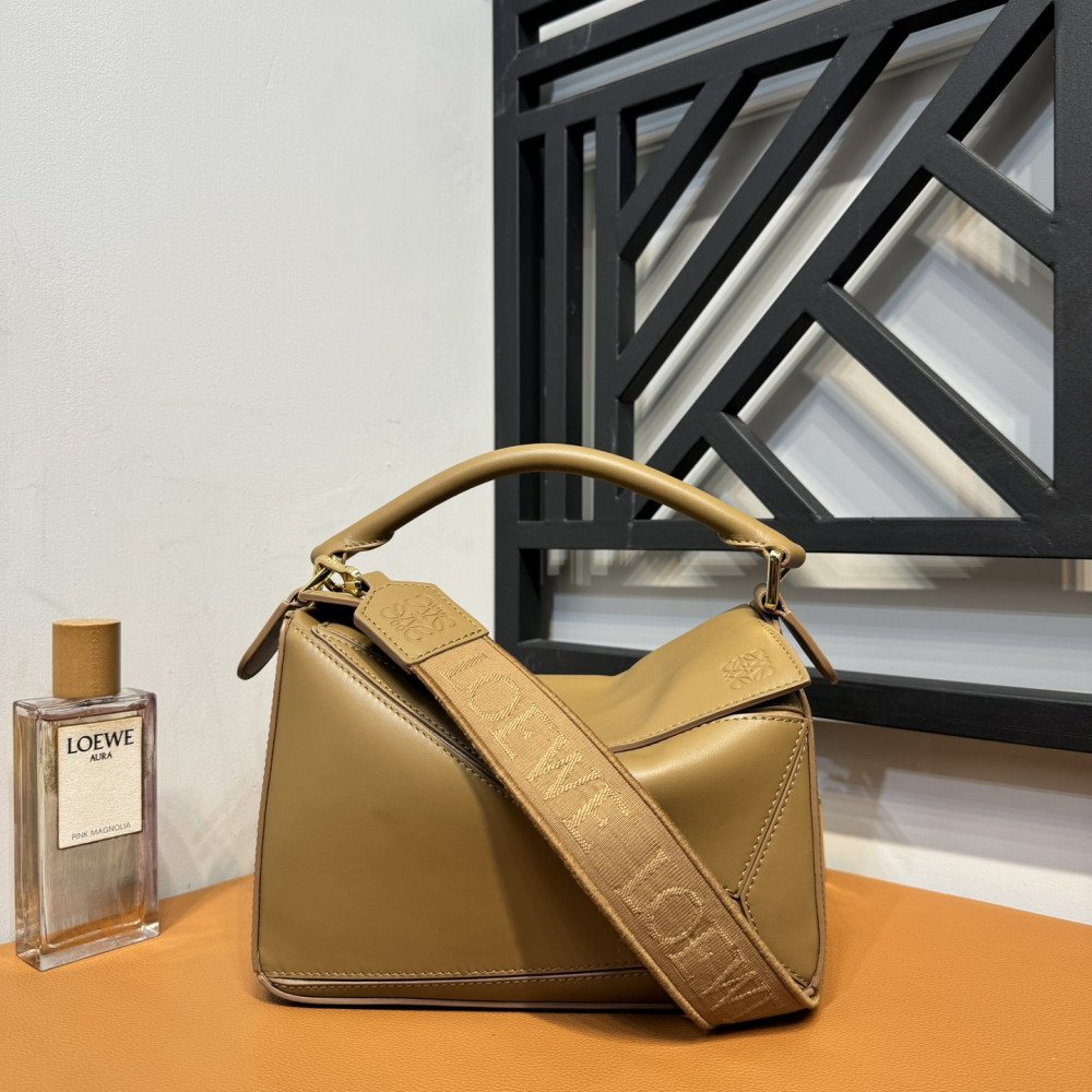 LOEWE Puzzle Bag with Jacquard Letter Strap! 