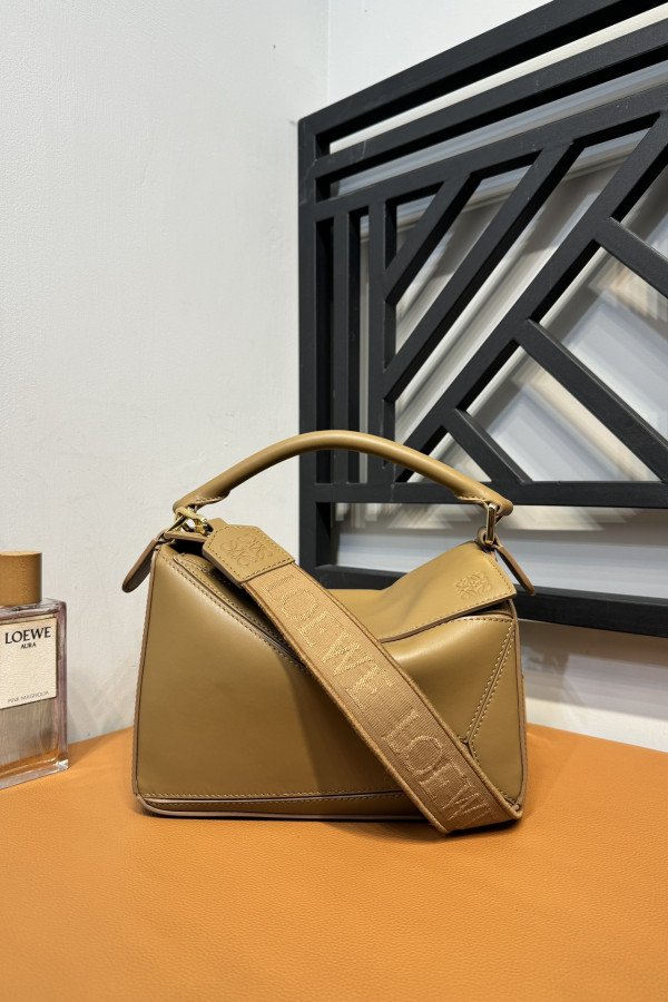 LOEWE Puzzle Bag with Jacquard Letter Strap! 