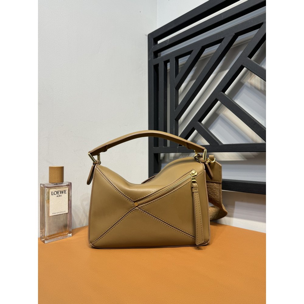 LOEWE Puzzle Bag with Jacquard Letter Strap! LOEWE Puzzle Bag with Jacquard Letter Strap!