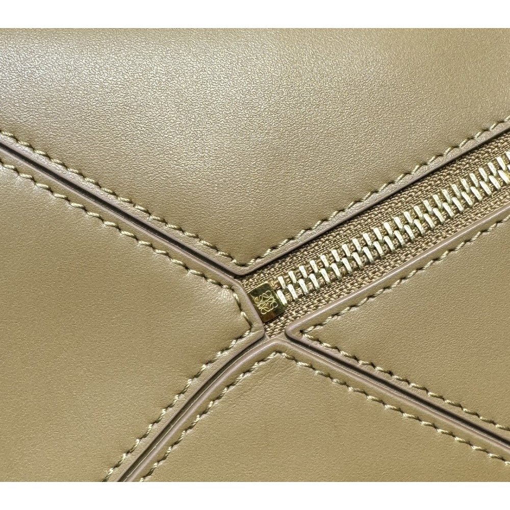 LOEWE Puzzle Bag with Jacquard Letter Strap! LOEWE Puzzle Bag with Jacquard Letter Strap!