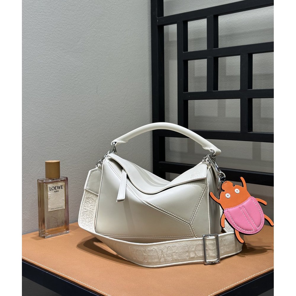 LOEWE Puzzle Bag with Jacquard Letter Strap! LOEWE Puzzle Bag with Jacquard Letter Strap!