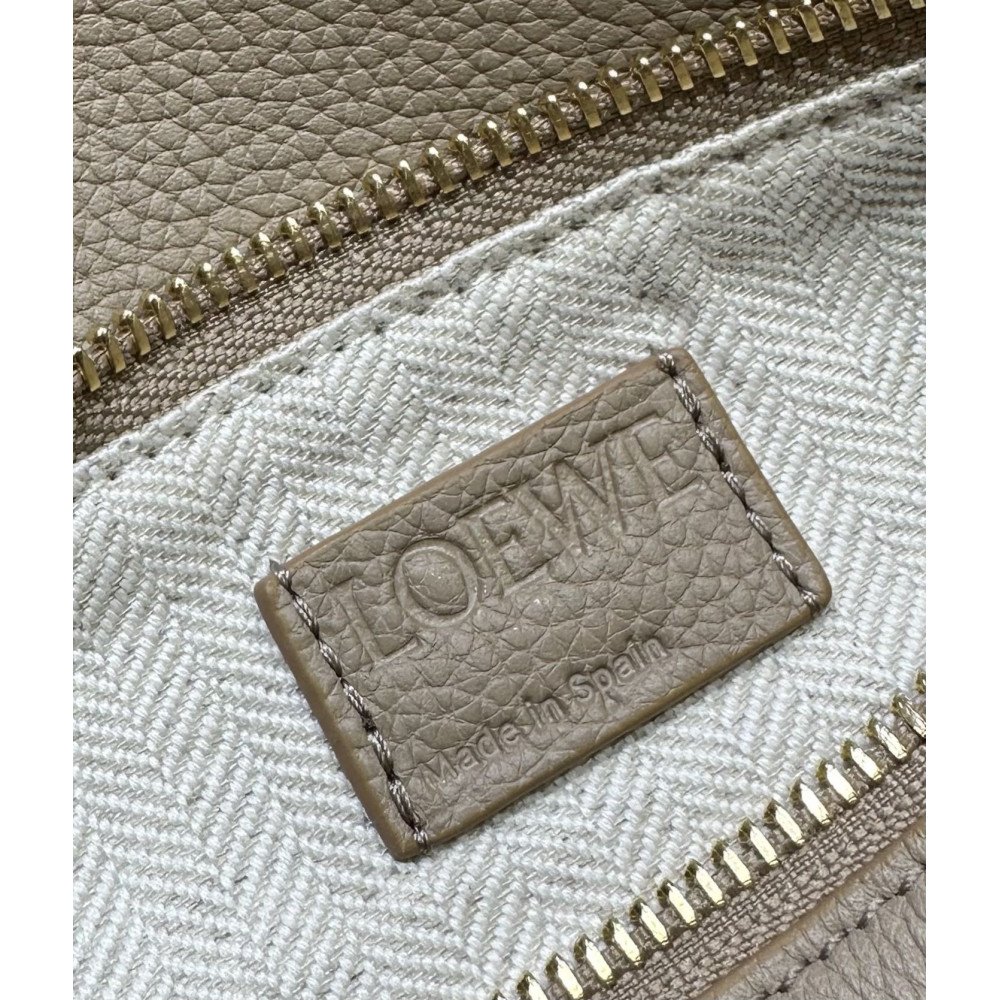 LOEWE New Puzzle Bag – Small Sand Color LOEWE New Puzzle Bag – Small Sand Color