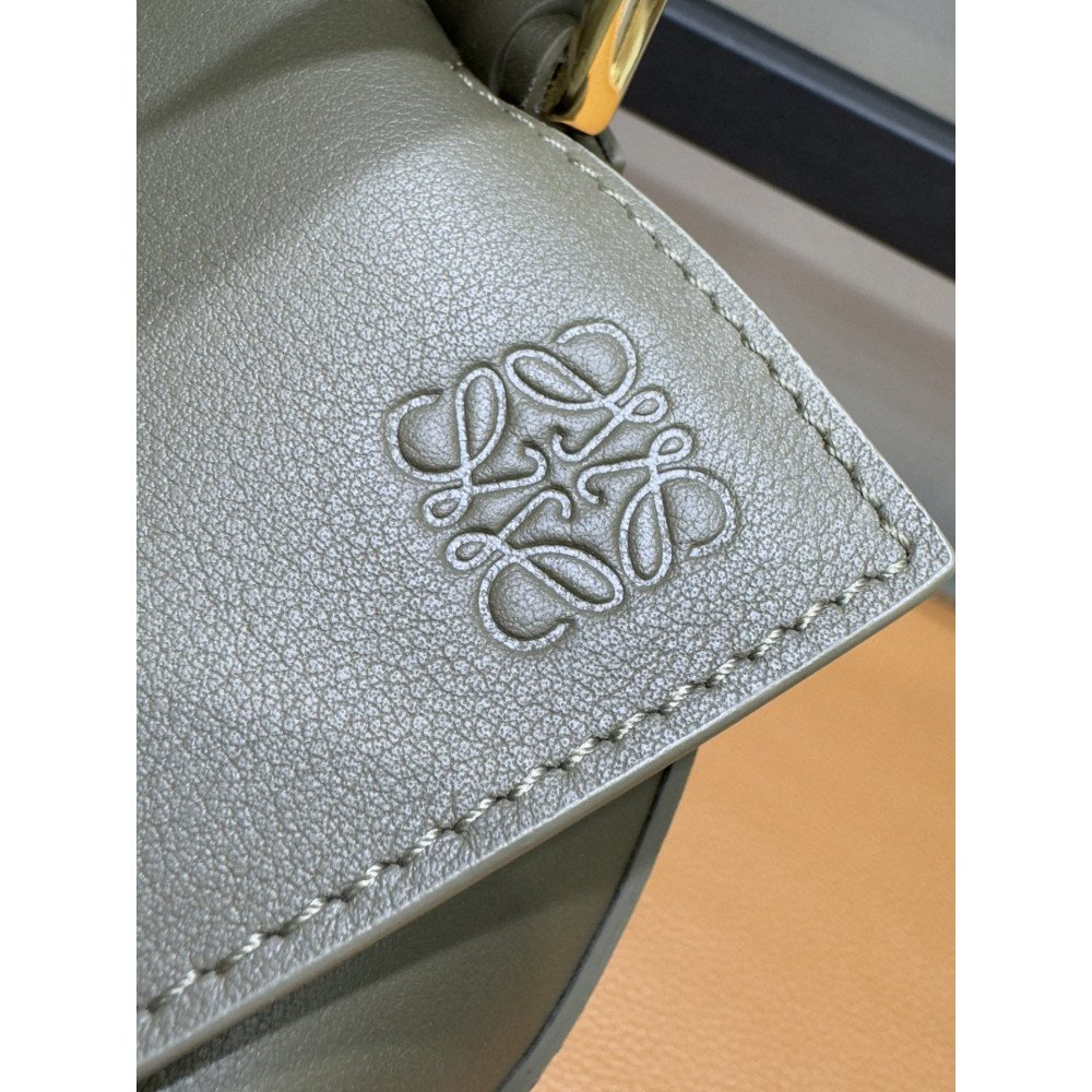 LOEWE New Puzzle Bag – Small Dark Khaki Green! LOEWE New Puzzle Bag – Small Dark Khaki Green!