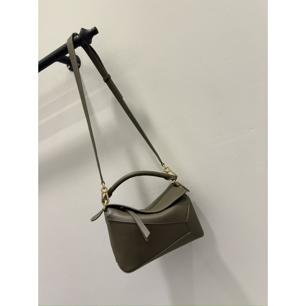 LOEWE New Puzzle Bag – Small Dark Khaki Green! LOEWE New Puzzle Bag – Small Dark Khaki Green!
