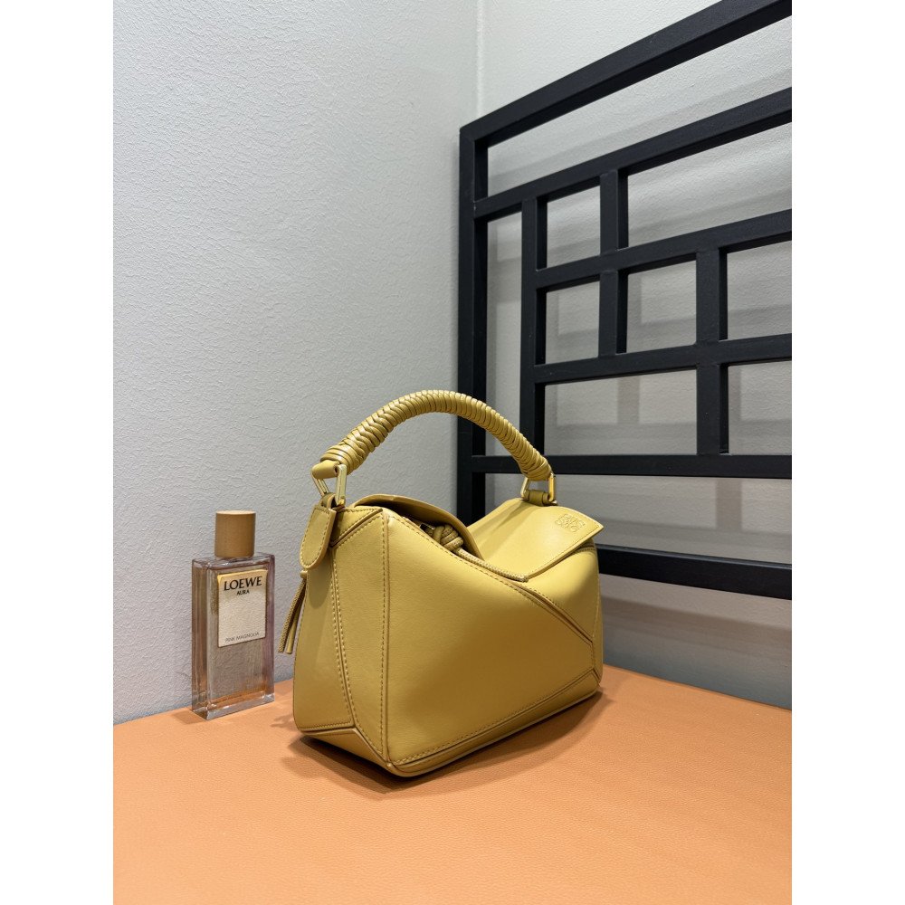 LOEWE New Woven-Handle Puzzle Bag!