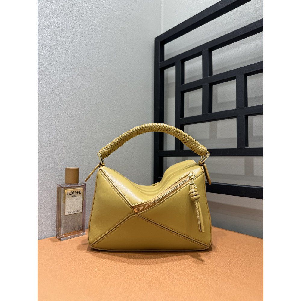 LOEWE New Woven-Handle Puzzle Bag!