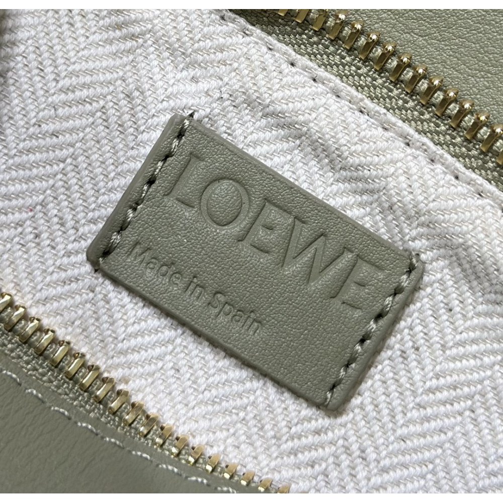 LOEWE New Puzzle Bag – Small Eucalyptus Green! LOEWE New Puzzle Bag – Small Eucalyptus Green!