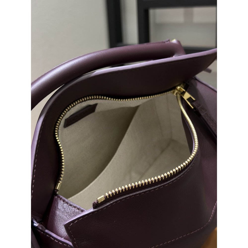 LOEWE New Puzzle Bag – Small Burgundy Red! LOEWE New Puzzle Bag – Small Burgundy Red!