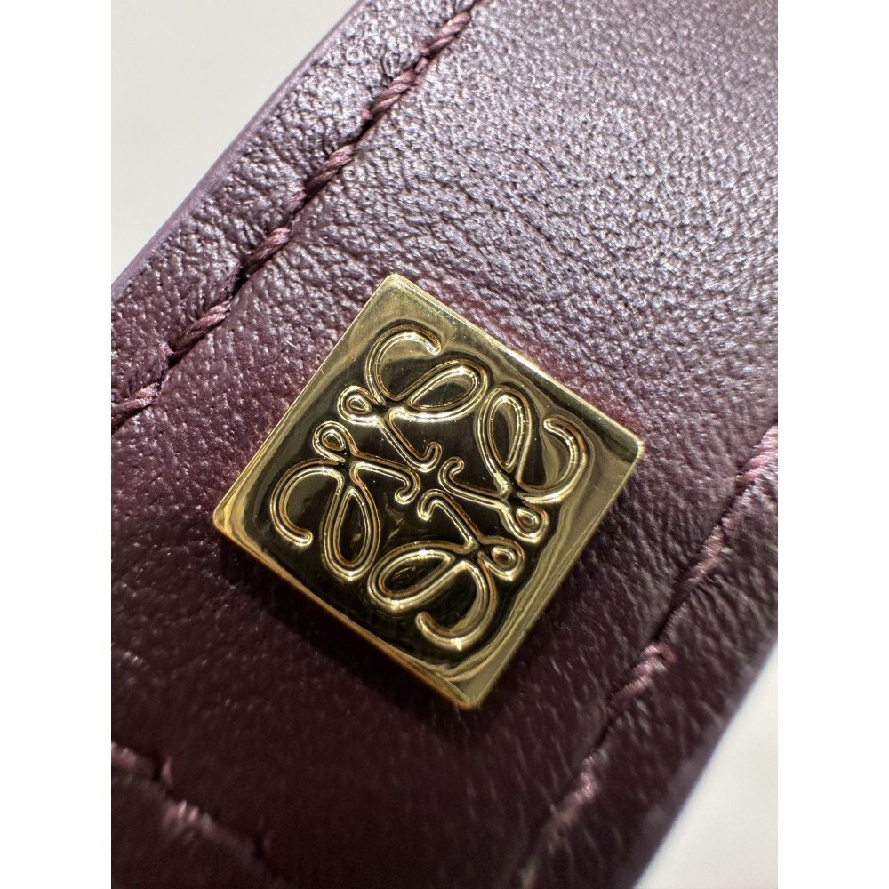 LOEWE New Puzzle Bag – Small Burgundy Red! LOEWE New Puzzle Bag – Small Burgundy Red!