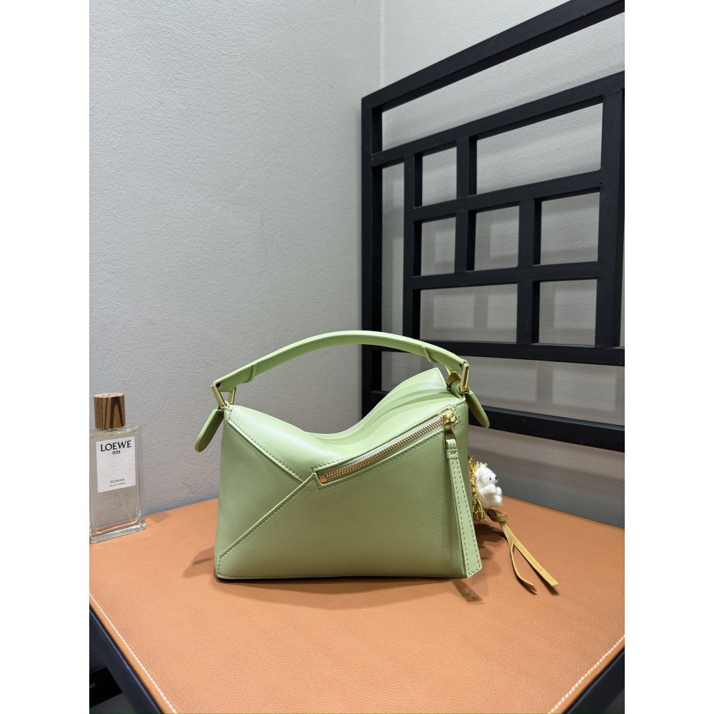 LOEWE New Puzzle Bag – Small Pale Pear Green! LOEWE New Puzzle Bag – Small Pale Pear Green!