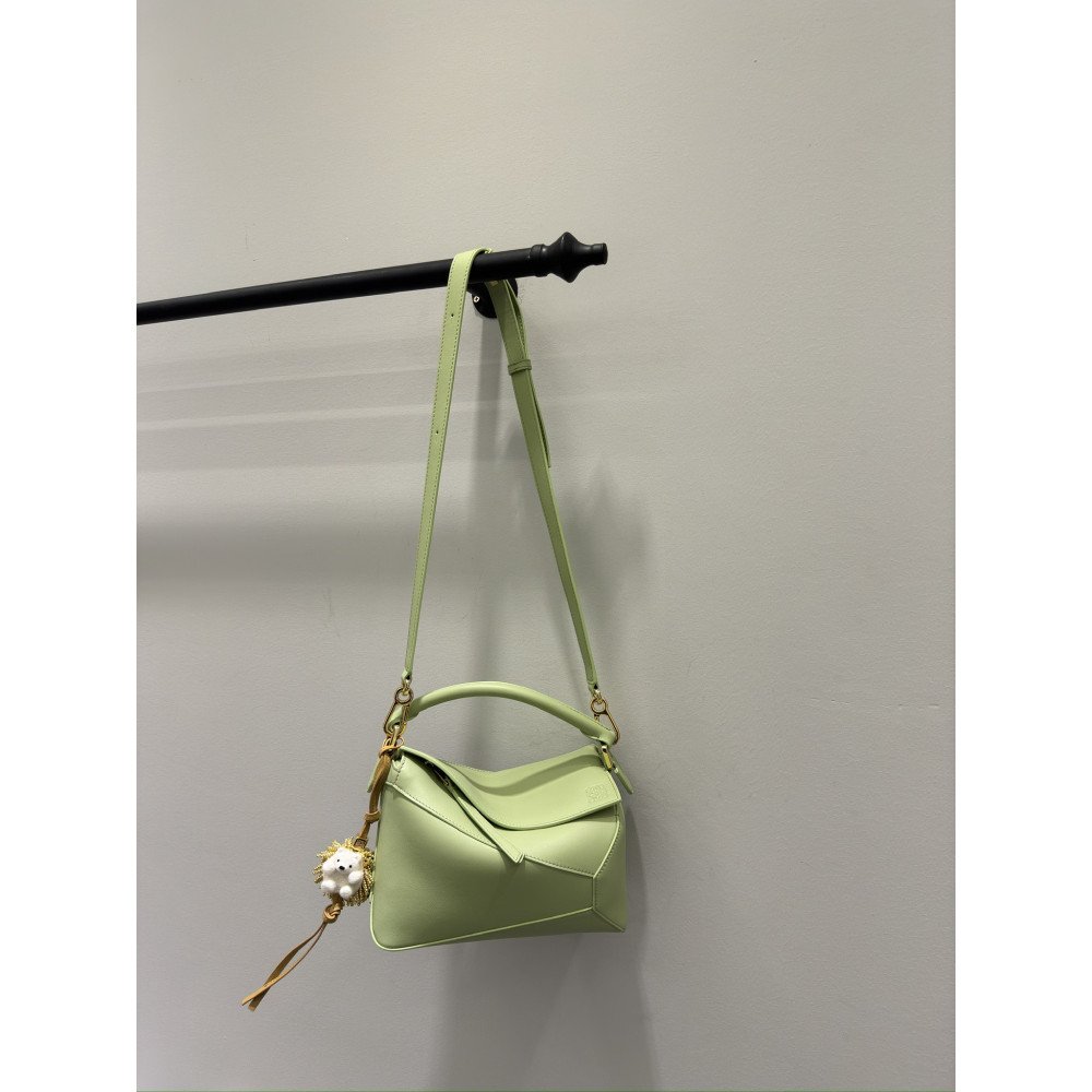 LOEWE New Puzzle Bag – Small Pale Pear Green! LOEWE New Puzzle Bag – Small Pale Pear Green!