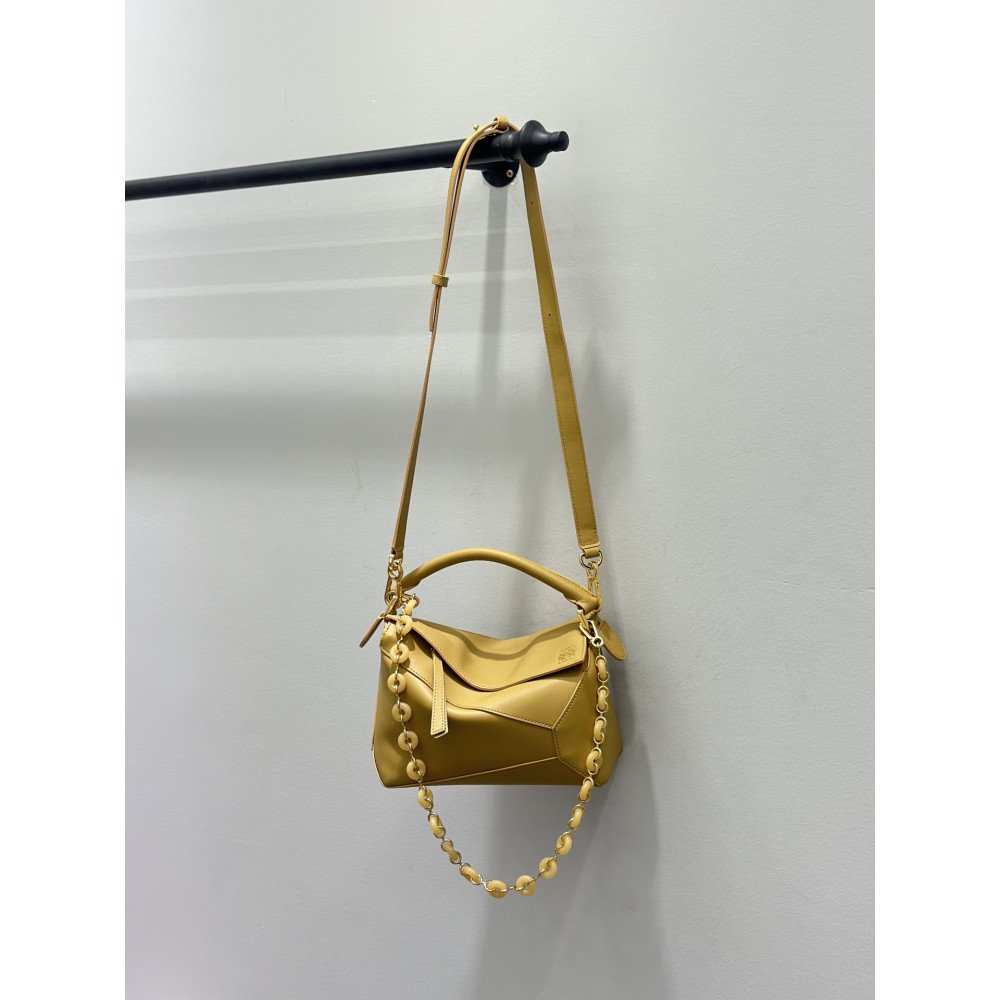 LOEWE New Puzzle Bag – Small Desert Yellow! LOEWE New Puzzle Bag – Small Desert Yellow!
