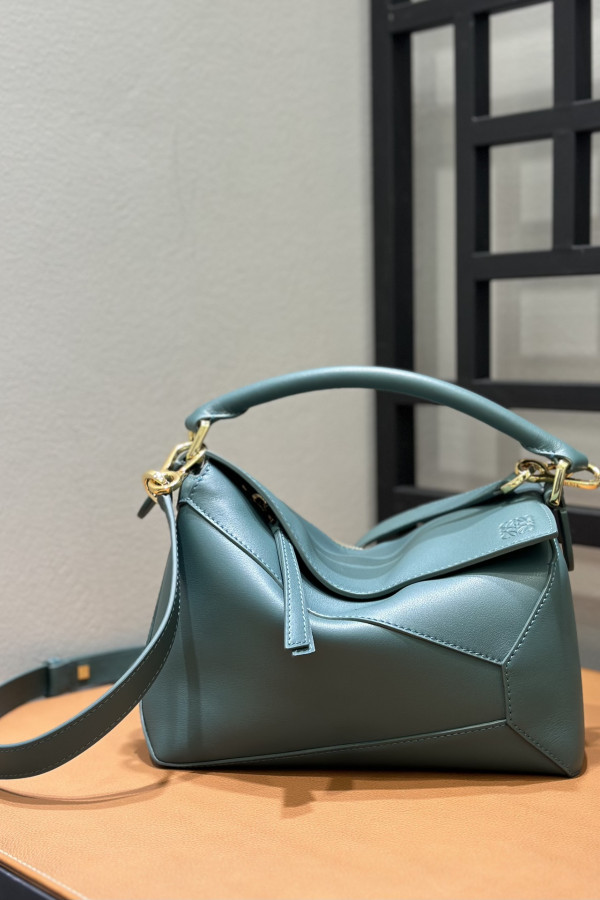 LOEWE New Puzzle Bag – Small Vetiver Green!
