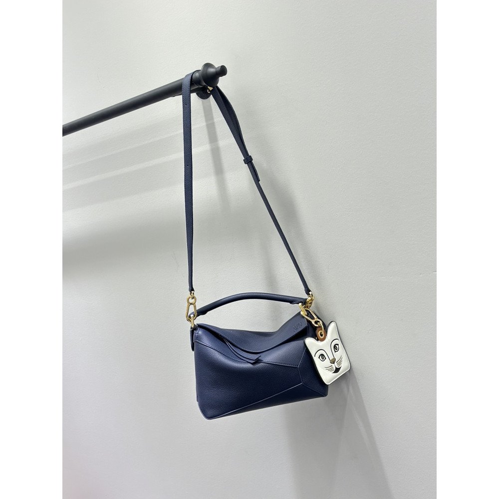 LOEWE New Puzzle Bag – Small Deep Navy Blue! LOEWE New Puzzle Bag – Small Deep Navy Blue!