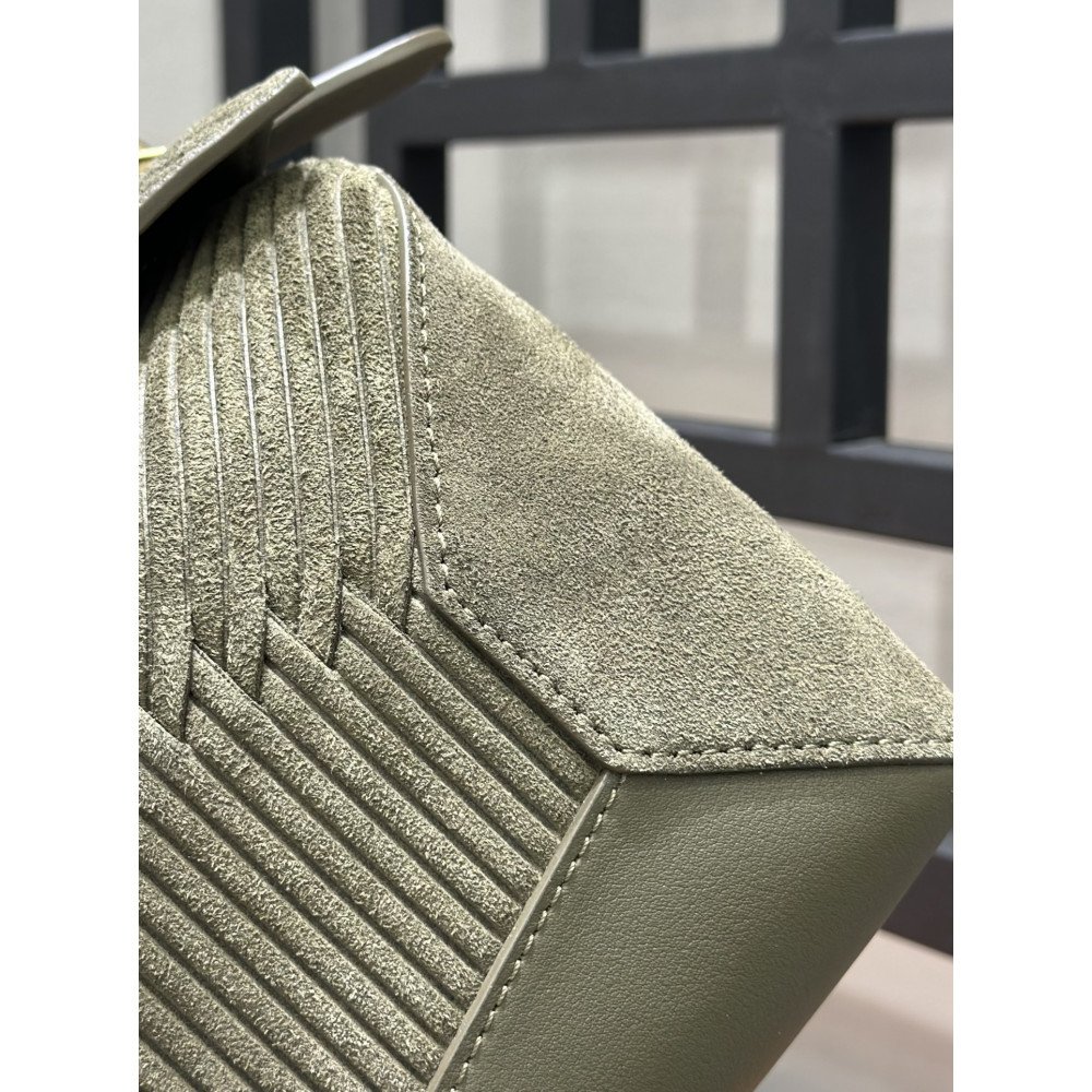 LOEWE Special Edition puzzle Bag!