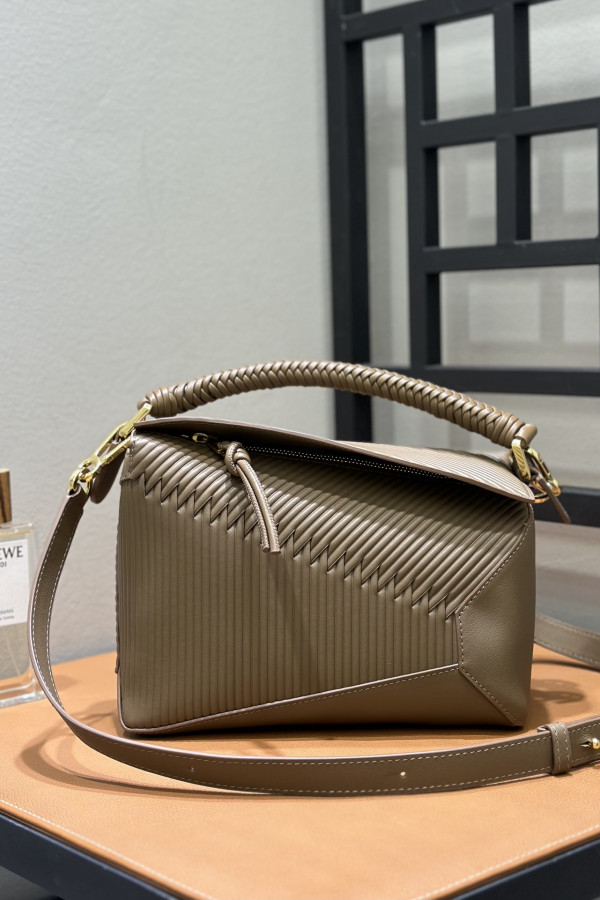 LOEWE Special Edition puzzle Bag!