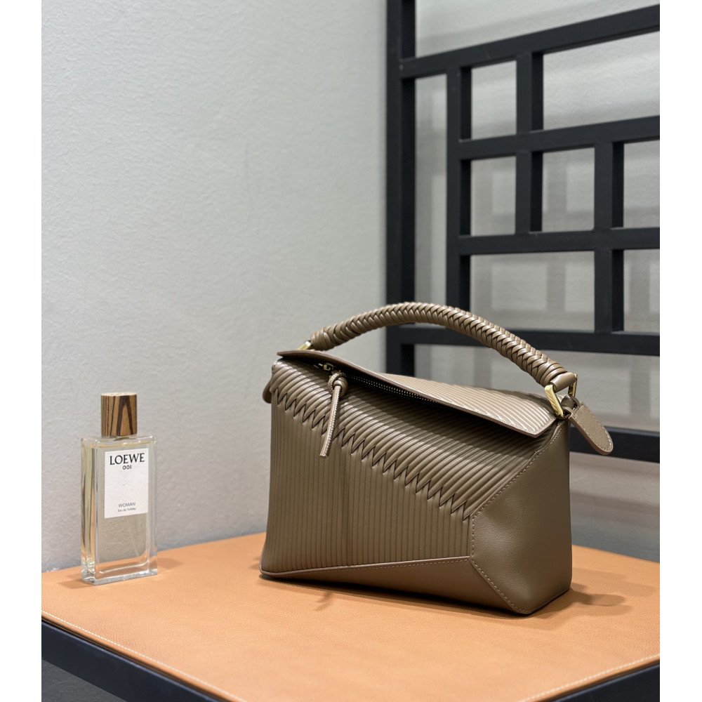 LOEWE Special Edition puzzle Bag! LOEWE Special Edition puzzle Bag!